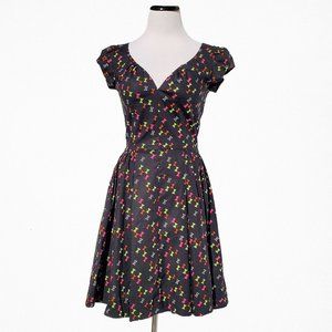 Trashy Diva Liz Hourglass Print Dress Size 4 Fit and Flare